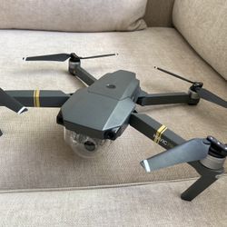 DJI Mavic Pro 4K Quadricopter (Model M1P)