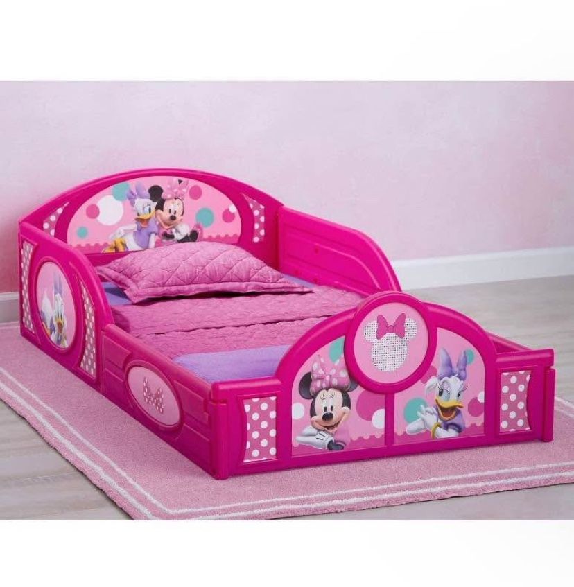 Delta Children Minnie Mouse Bed
