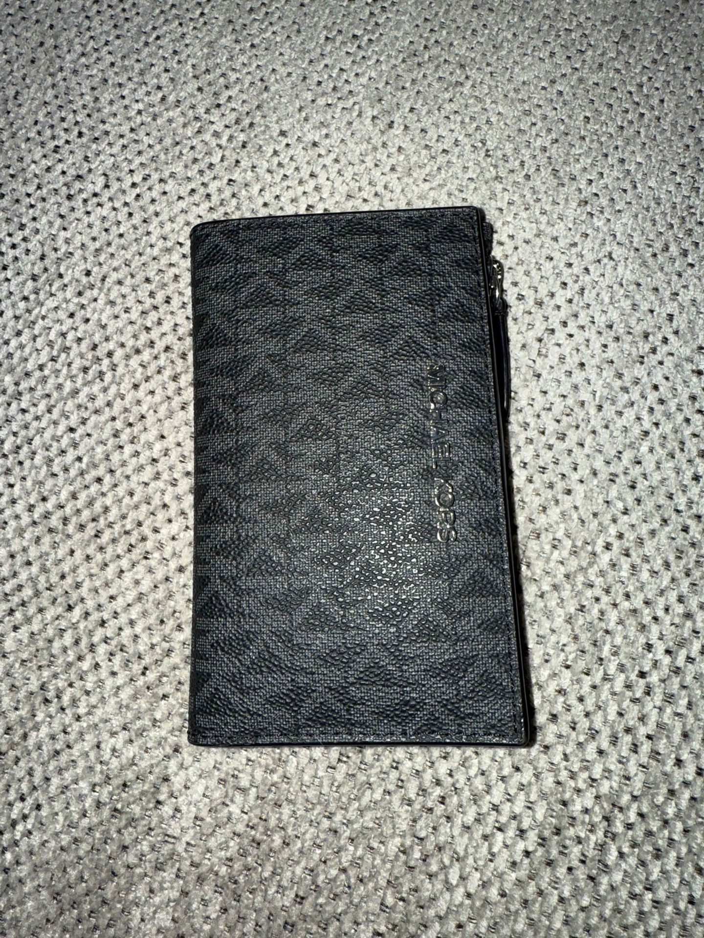 Michael Kors Bi-Fold Wallet 