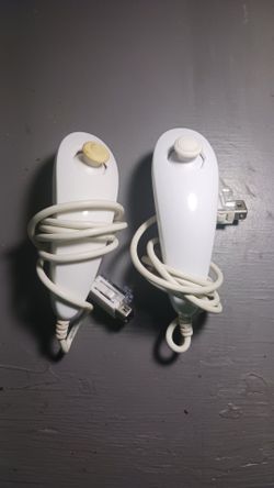 2 Wii Nunchuck pack