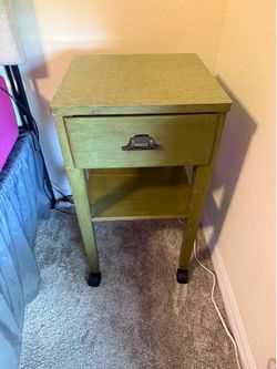 Green Side/End Table