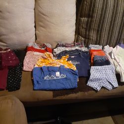 Very Nice Baby Girl. Size 3months.  21 Pieces clothes Bundle 