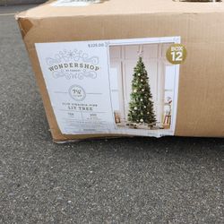 Christmas 🎄 Tree 🌳  In Good Condition 