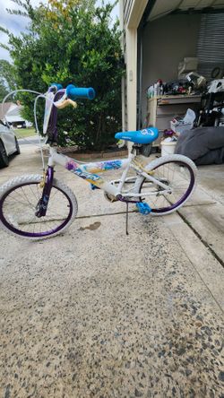 Huffy  Bicycle In Good Condition Works Perfectly