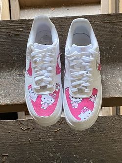 Women’s Custom Hello Kitty Air Force 1s Size 7