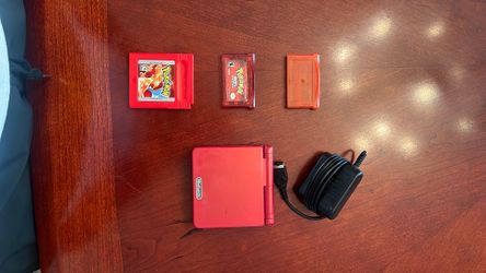 Gameboy Sp w/ Pokemon games