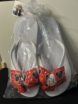 Disney Minnie and Mickey "I Do" Women’s Flip Flops 10 US