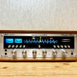  Vintage Marantz 2250 Stereo Receiver w/ WC-22 Wood Cabinet *Serviced*