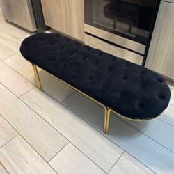 Black Velvet Bench 