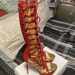 Ladies Shoes  Size  8 1/2