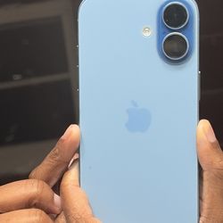iPhone 17 blue