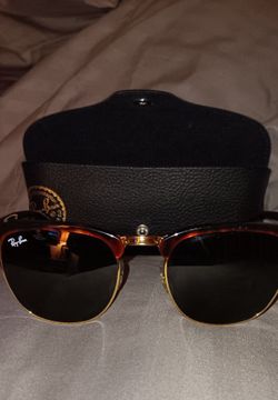 RAYBAN SUNGLASSES BRAND NEW  / REASONABLE OFFERS CONSIDERED
