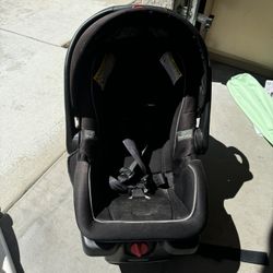 Infant Car seat 