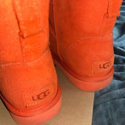 Size 9 Women's Uggs
