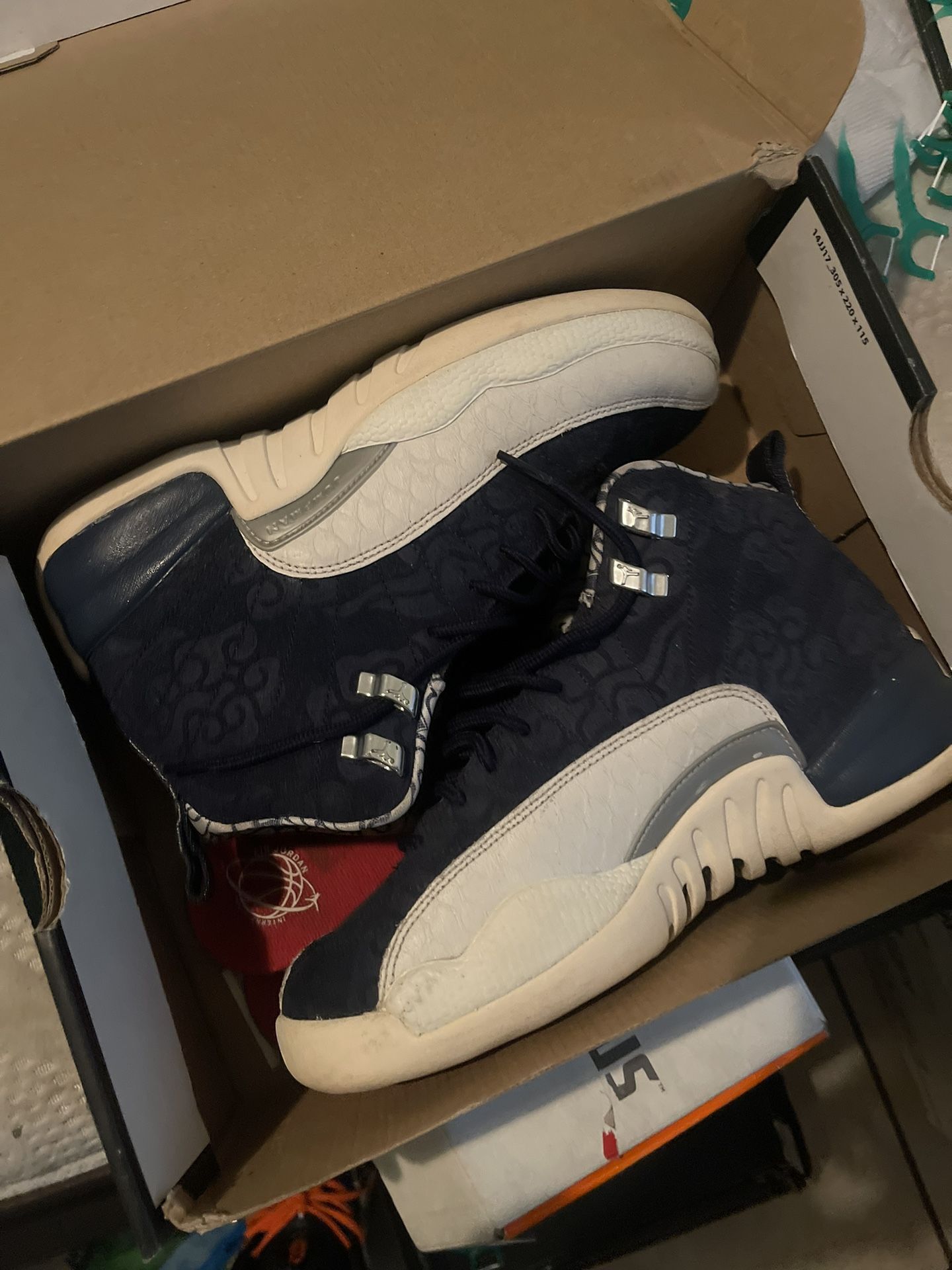 Retro 12