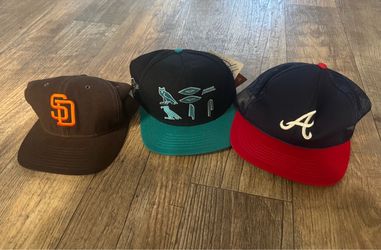 Sports hat lot