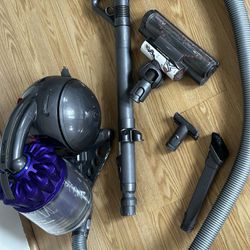 Dyson canister Vacuum 