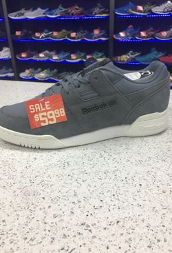 Reebok Classic sizes 8,9,10.5 left sale for 40.00