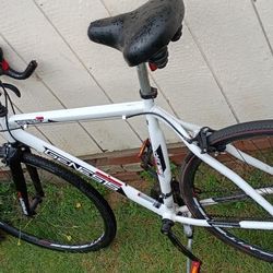 Genesis Hybrid Bike