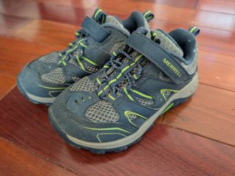 Merrell Unisex Trail Chaser Shoe Kids
Hiking Shoes, Size 10M, Navy/Green
