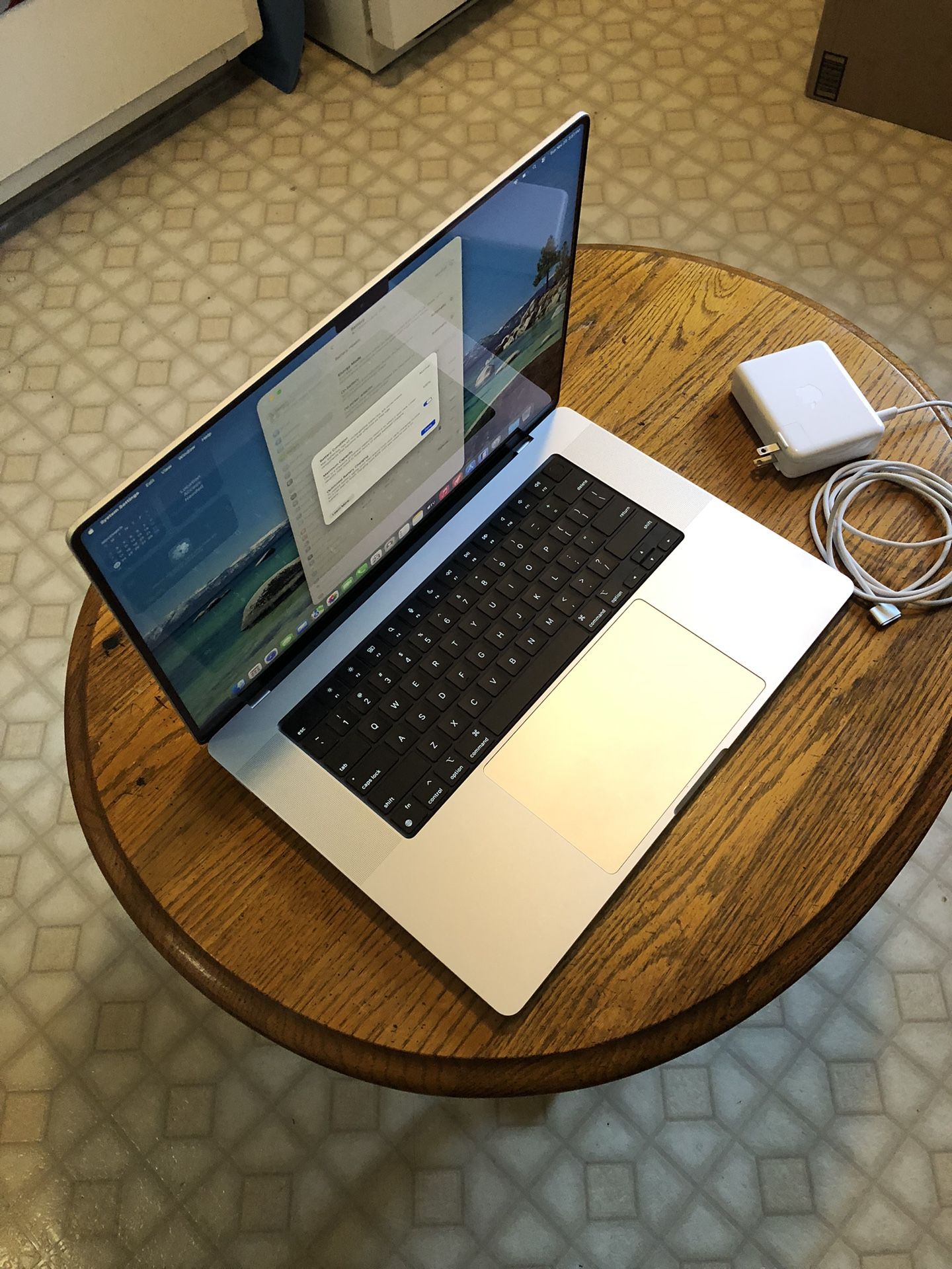 MacBook Pro 16-inch m4, 48gb/512gb- like new condition- $1,790 
