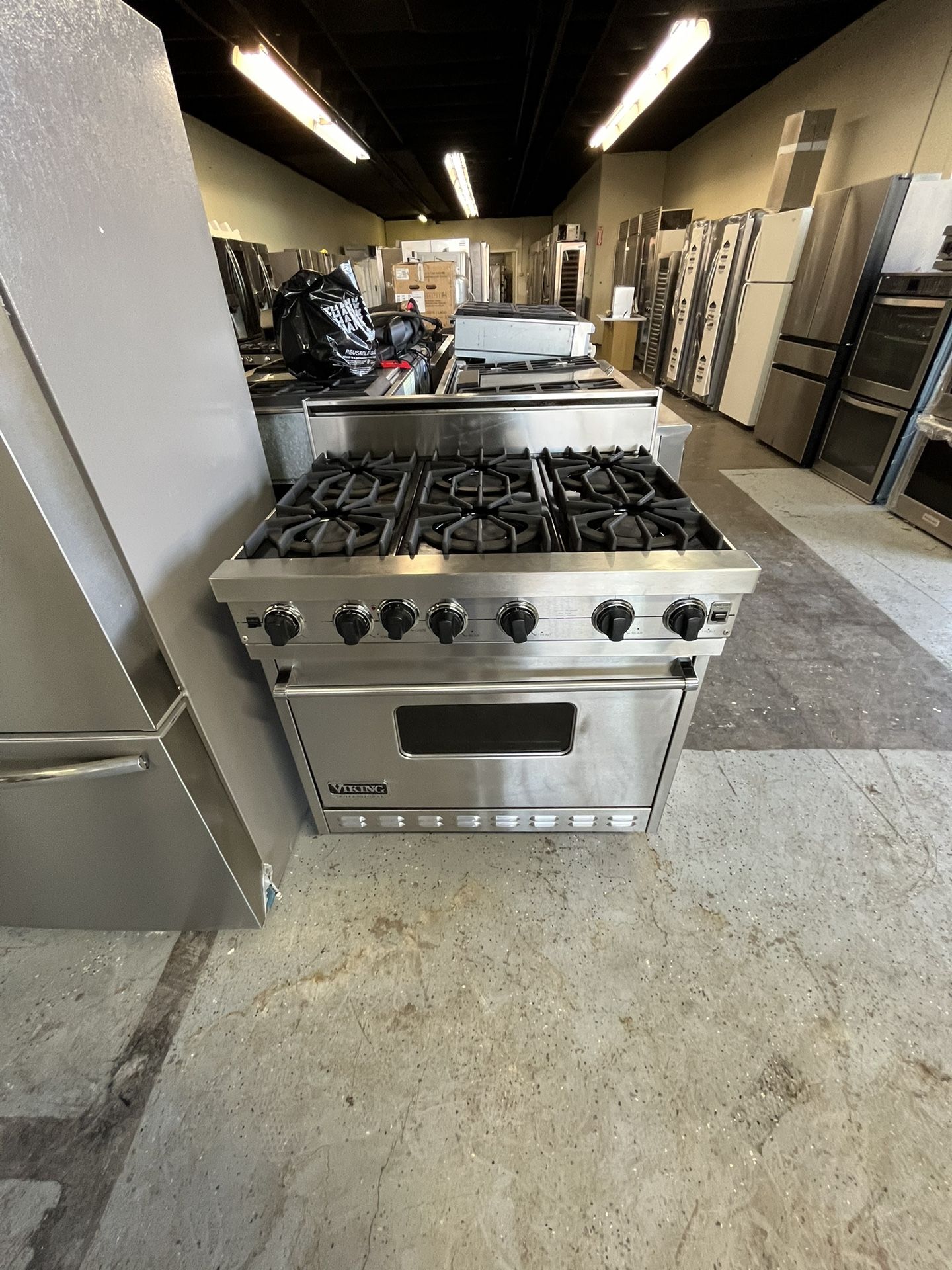 VIKING 36” STAINLESS STEEL RANGE