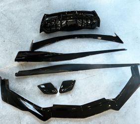 Corvette C8 Full Body Kits ( side skirts, front lip, Diffuser & mirror caps &spoiler)  2020-2026