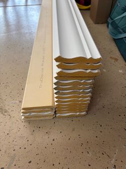 Crown Molding - (5/8” x 3-5/8”) 240 Total Linear Feet (Excellent Condition)