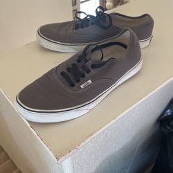 Mens Vans, Size 8.5