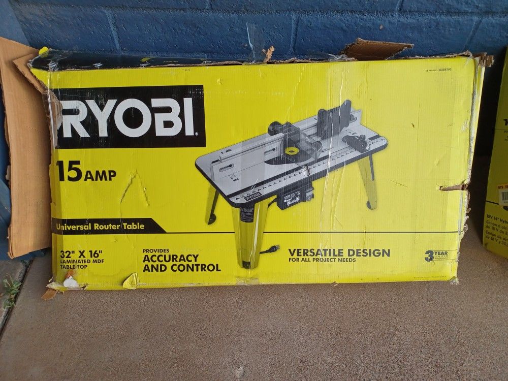 ROUTER TABLE RYOBI 