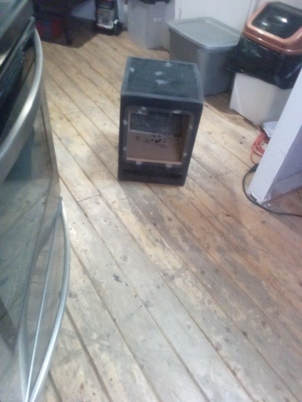 Speaker Box