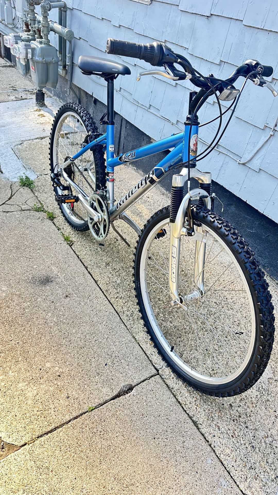 Bike Raleigh 26 Wheels 15 Frame Ready To Ride