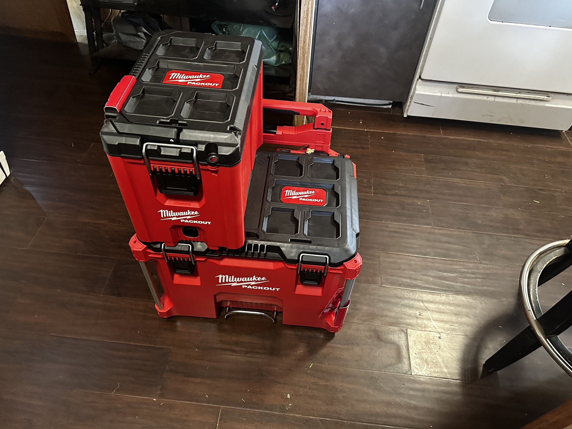 Milwaukee Rolling Tool Box And Tote