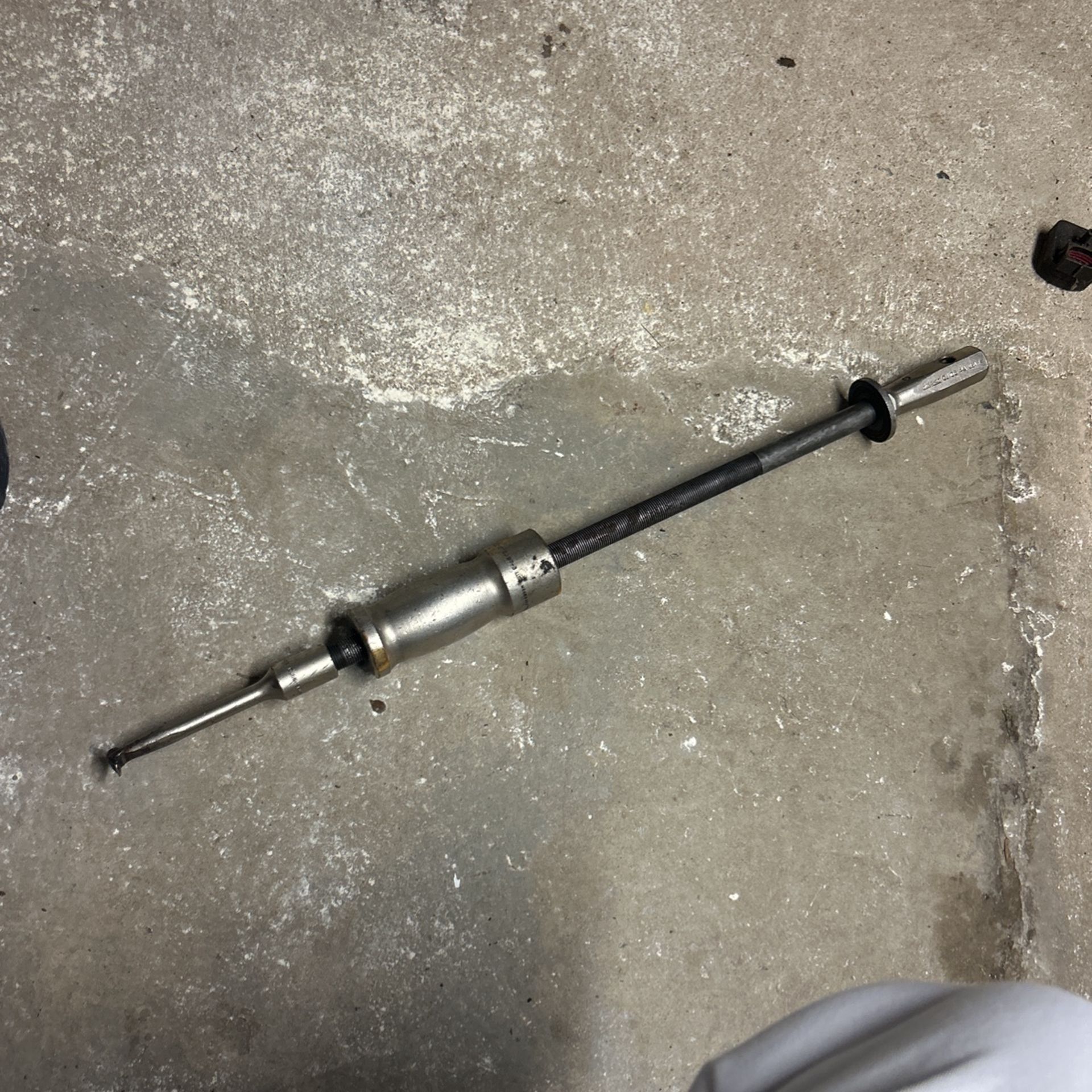 Snap On Slide Hammer Rear Axle Bearing Seal Puller