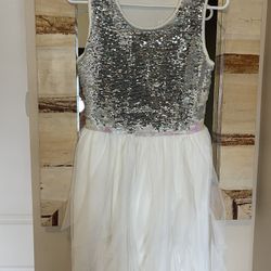 Beautiful ,new with tags Children’s Place ,spring ,summer, Easter ,communion ,party dress Girls Size 14 , fits 11  to 14 year olds