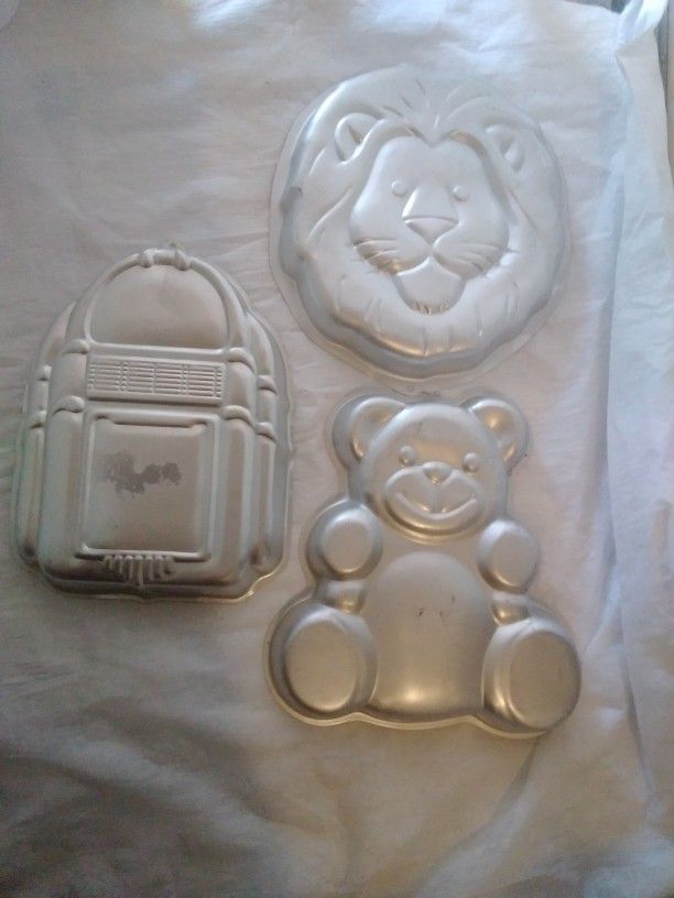 Wilton Cake Pans $15 For All
