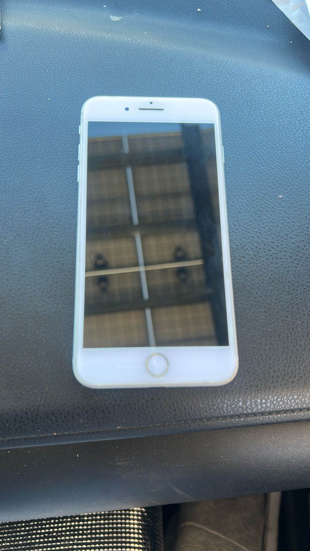 iPhone 8 Plus