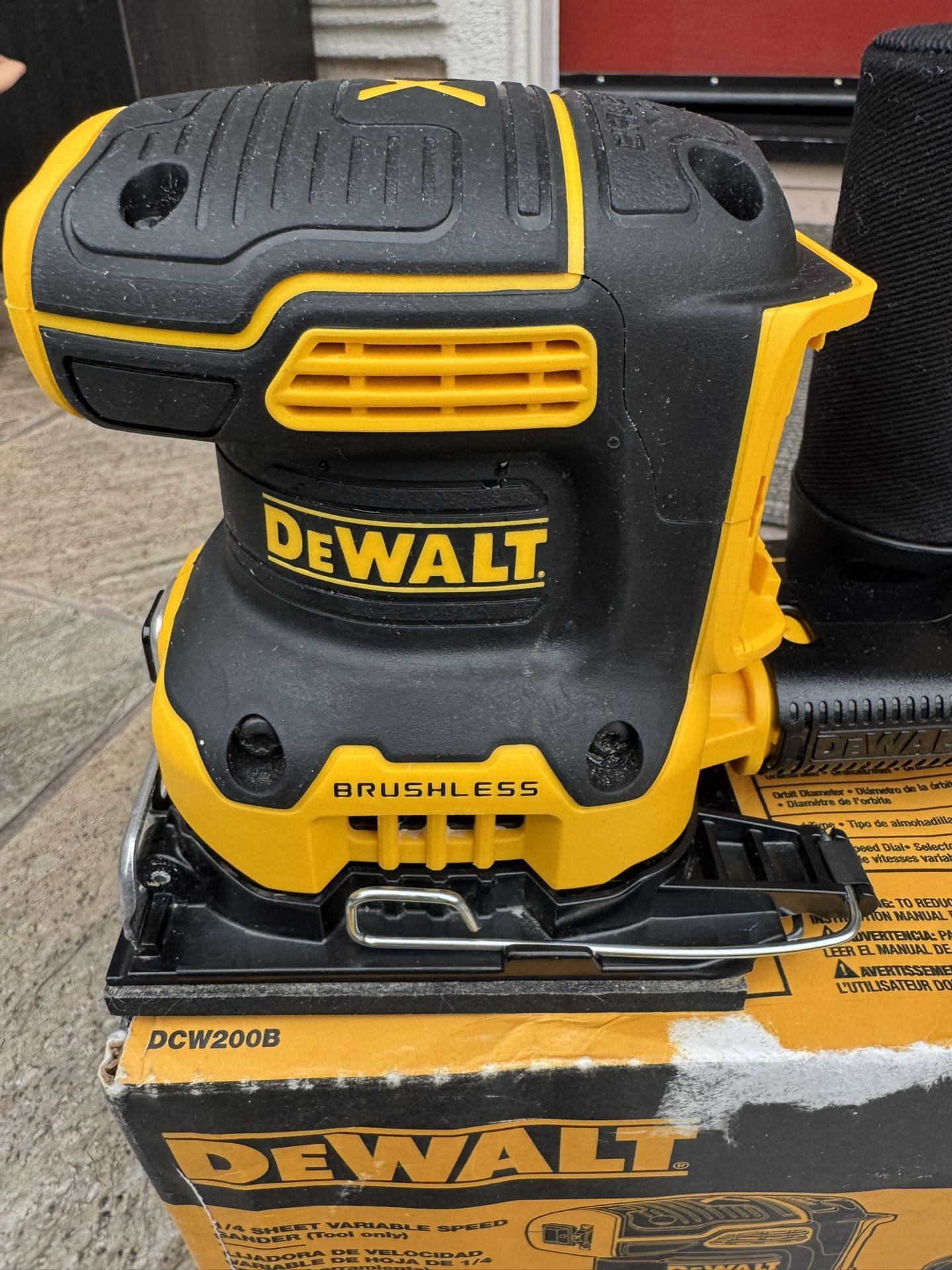 Dewalt Sheet Sander