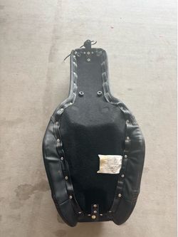 Dyna, 2016 Saddlemen Motorcycle Seat Black Quilted Red Stitch