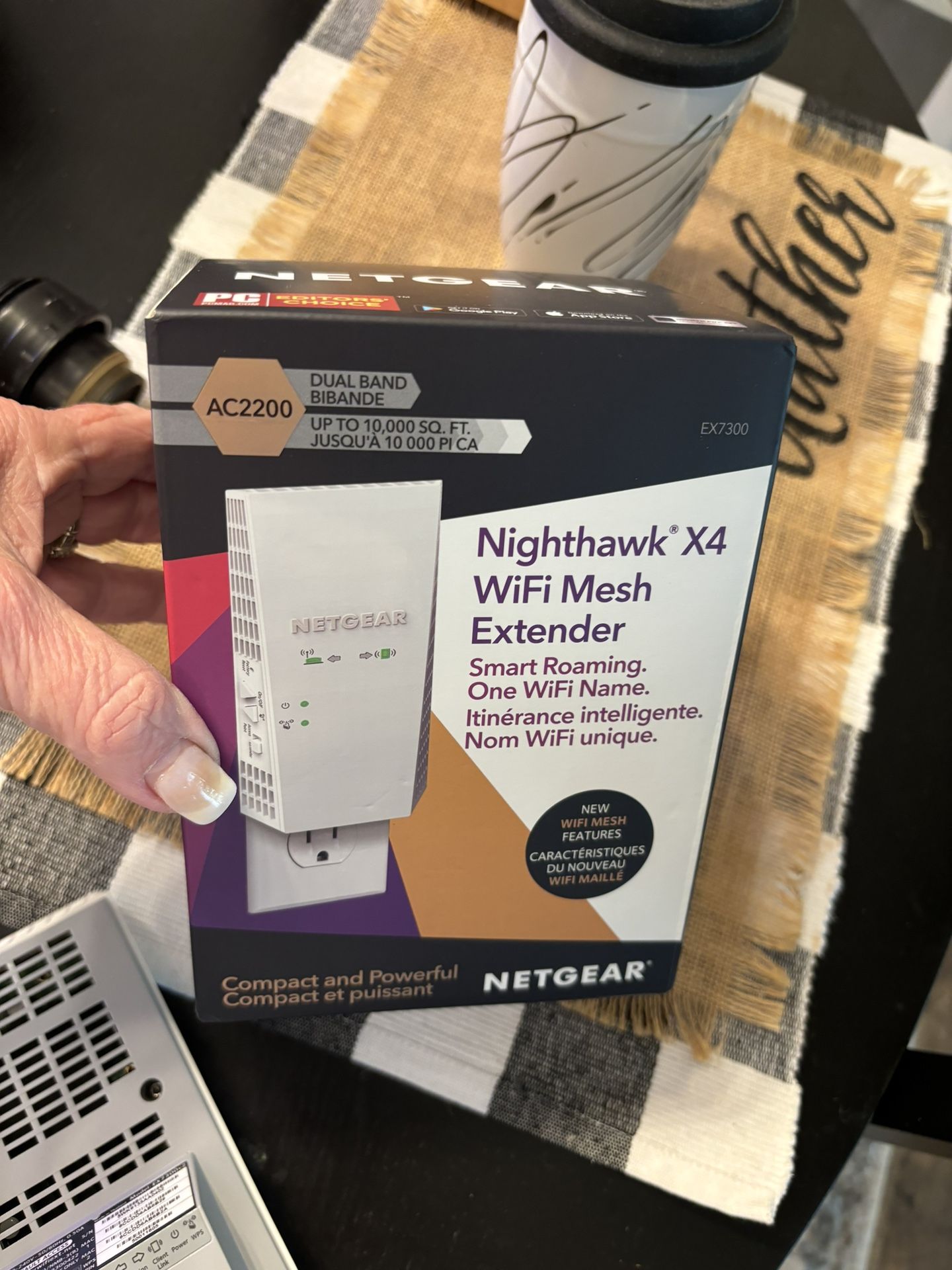 Night Hawk X4 Wifi extender AC2200