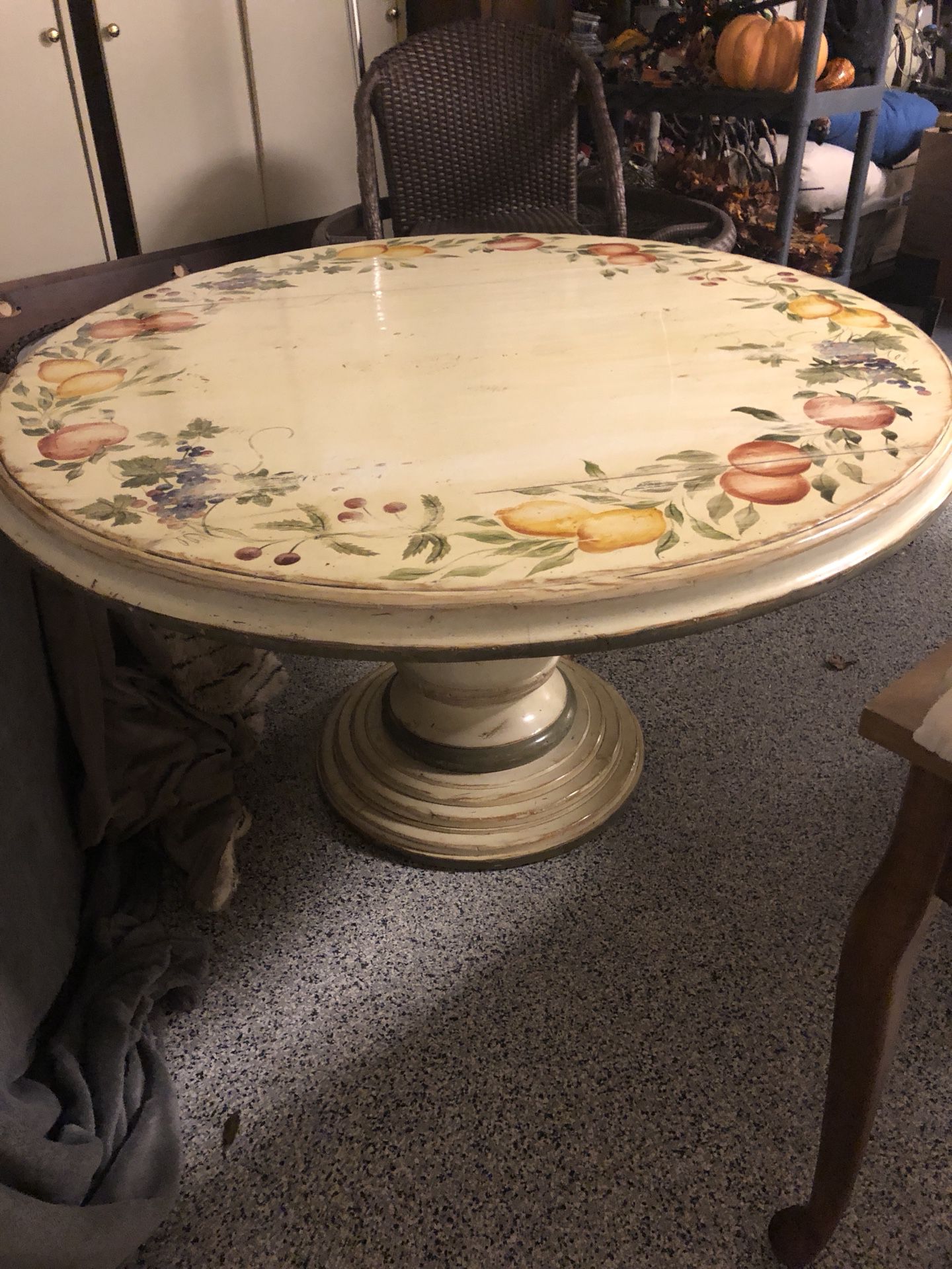 Stunning Dining Table, make me an offer!