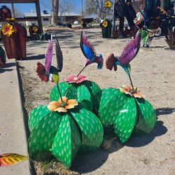 Metal Yard Art, Wind Spinners & POTTERY 🌵 