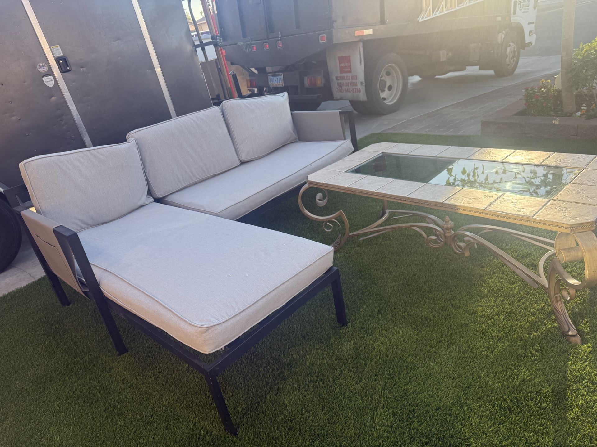 Patio furniture, good condition and clean no stains
