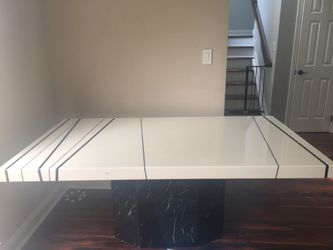 Solid marble and lacquer table