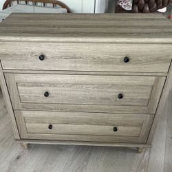 Small Dresser 
