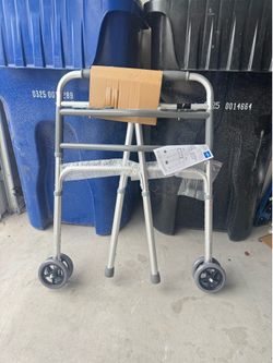 Adult walker