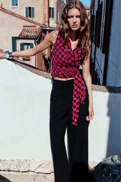 POLKA DOT TIE TOP