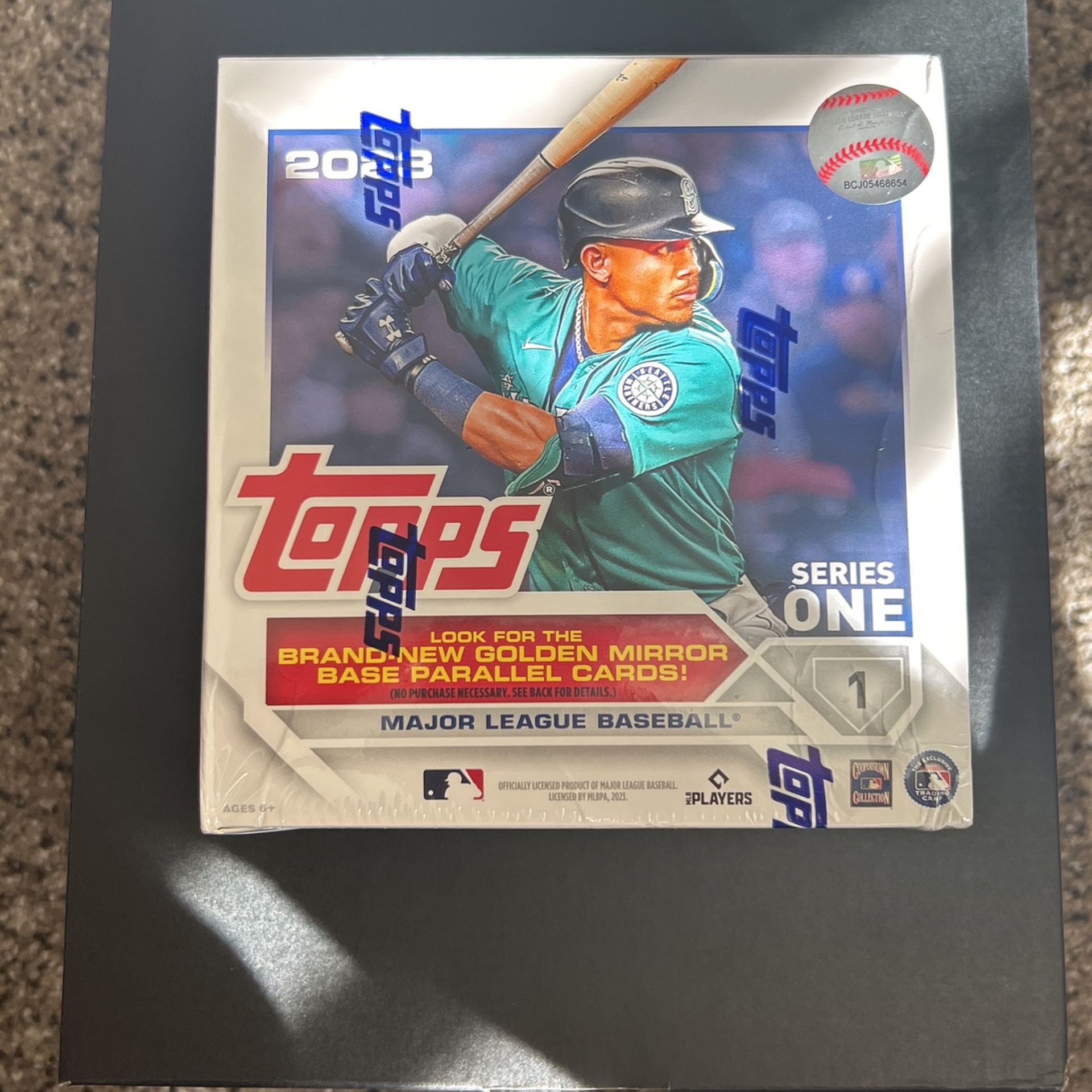 Topps Baseball Series 1 box