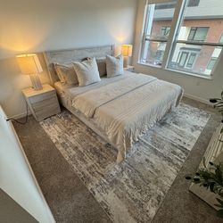 4pc  Bedroom set for sale(multiple items included)
