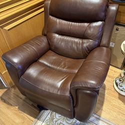 Rooms To Go Recliner 